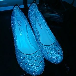 Sliver and diamond heels